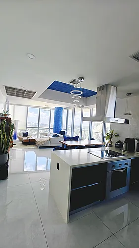 1100 Biscayne Blvd #2106 Photo 1
