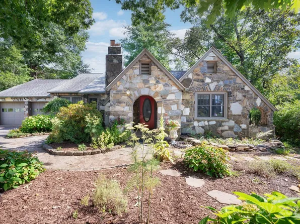 115 Oakland Rd, Asheville, NC 28801