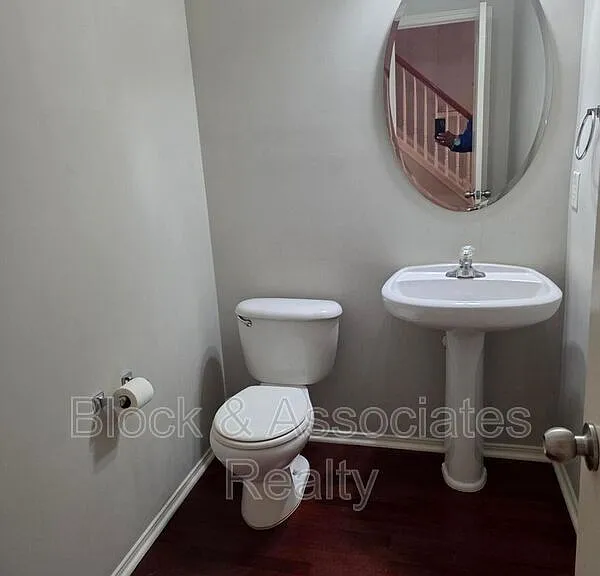 8208 Stone Cellar Dr — Photo 18