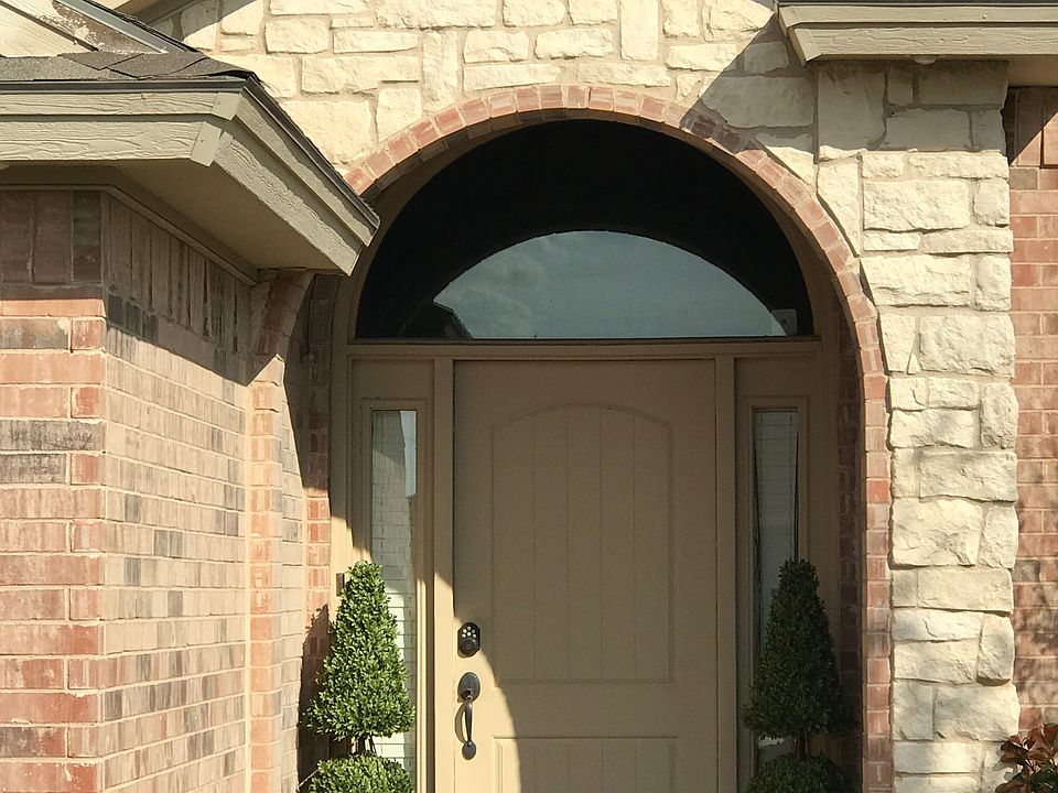 1st image of 10303 Iola Ave