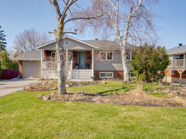 28 Jane Cres, Barrie, ON L4N 3T8