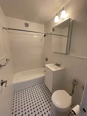 4th image of 41-12 Elbertson St #4D