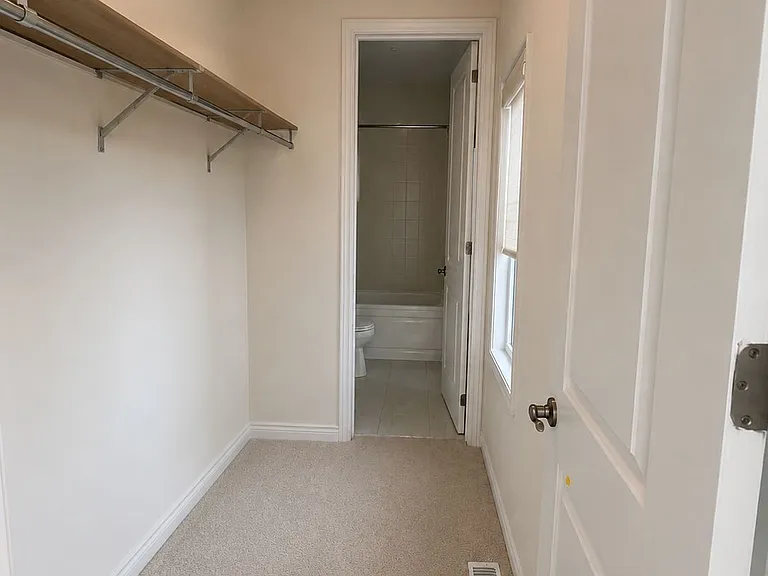 218 Dougall Ave — Photo 17