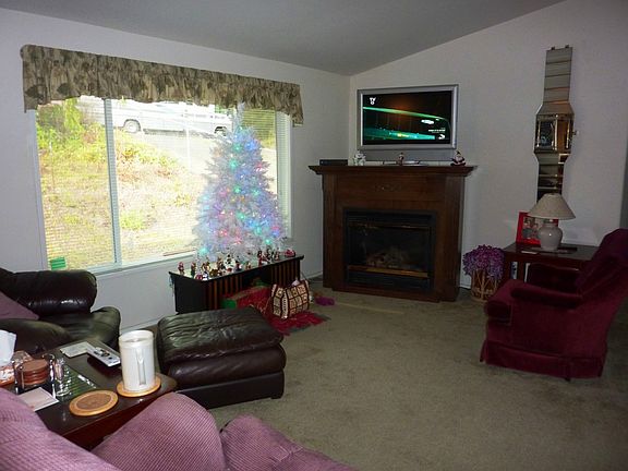 3rd image of 12549 Westbrook Dr SW