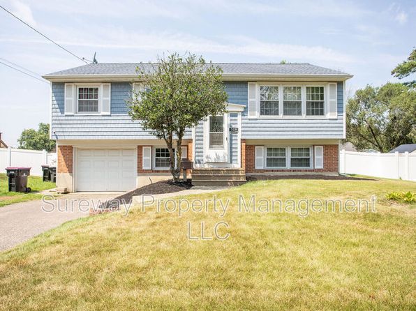 319 Davistown Rd