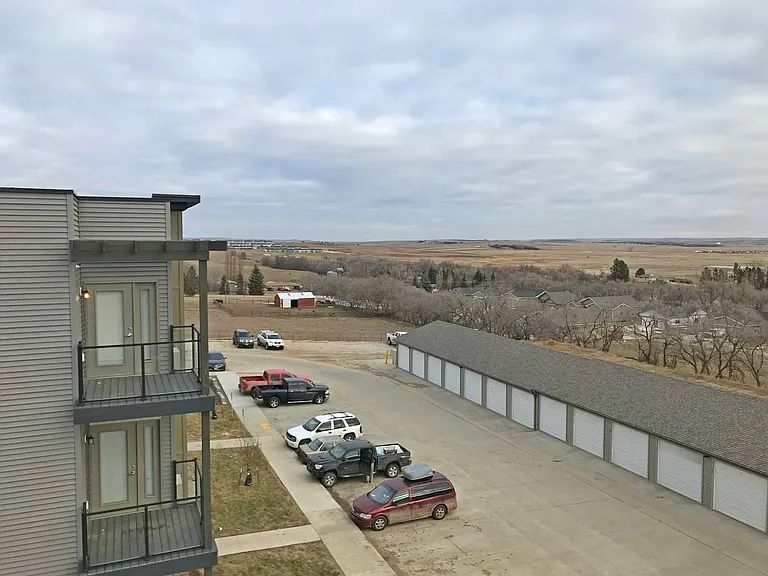1406 N Main St — Photo 32