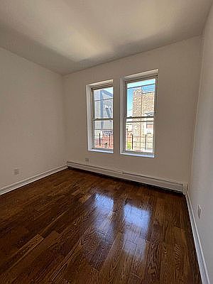 5th image of 544 Linwood St APT 2