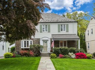 39 Clinton St, Mount Vernon, NY 10552
