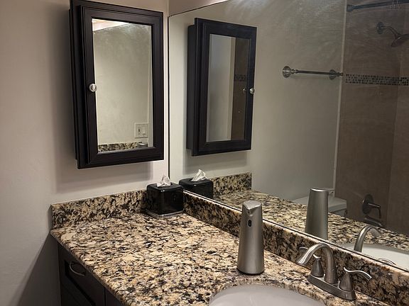 3rd image of 7441 Wayne Ave APT 3I