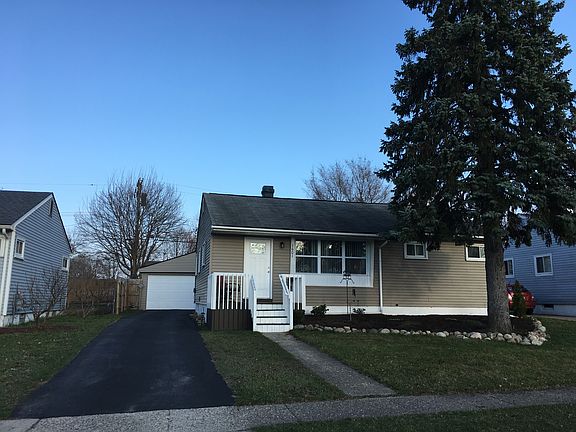 2nd image of 1601 Arthur St