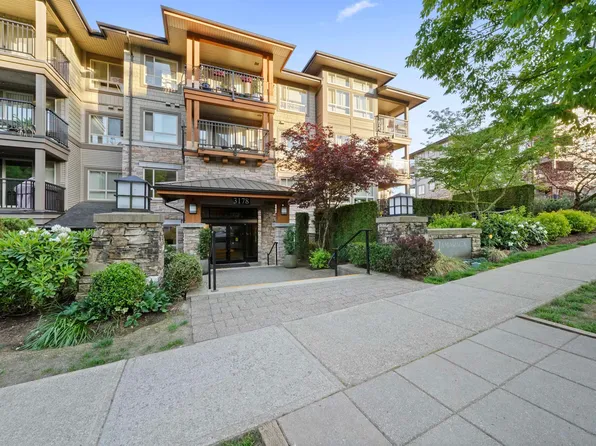 3178 Dayanee Springs Blvd #114, Coquitlam, BC V3E 0B9