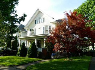 132 Rockingham St, Rochester, NY 14620