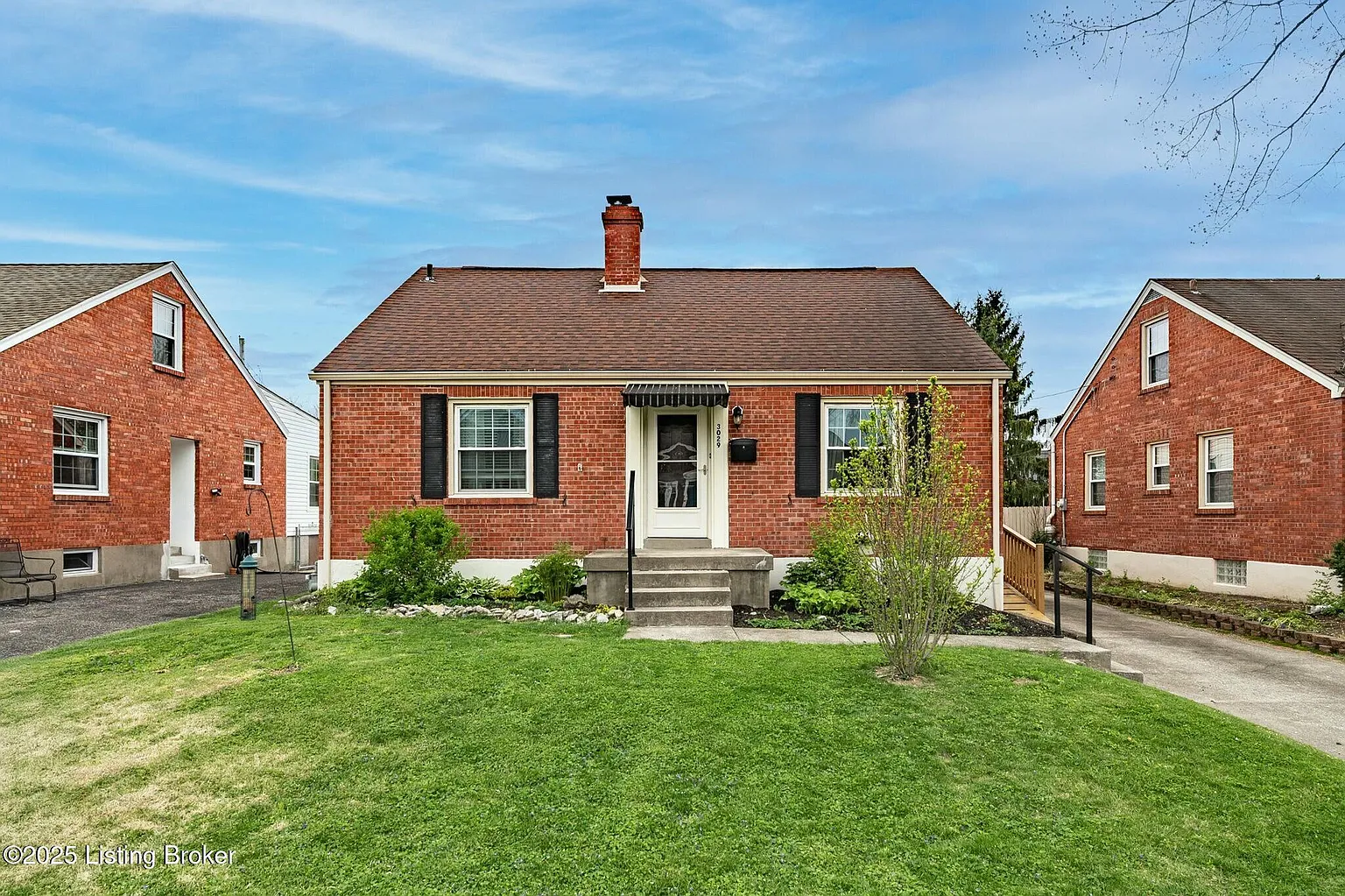 3029 Peale Ave photo 1