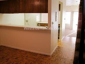 1st image of 3033 Hollycrest Dr APT 3