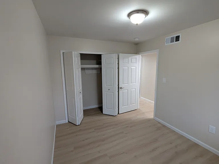 20732 Williamson St — Photo 23