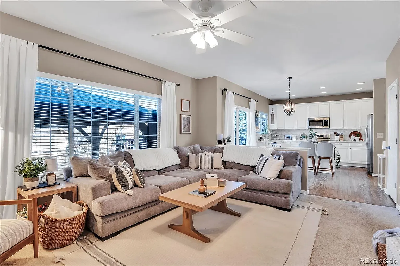 3 bed, 2276 sqft, $800 — Photo 3