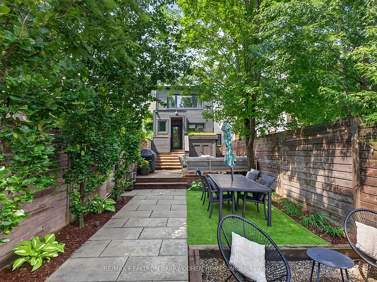 43 Helena Ave — Photo 34
