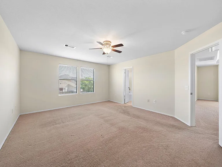 1418 S Maple Dr — Photo 14