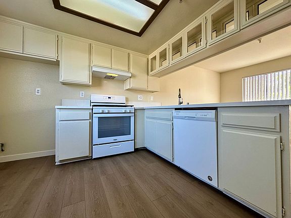 4th image of 5021 W 118th Pl APT 3