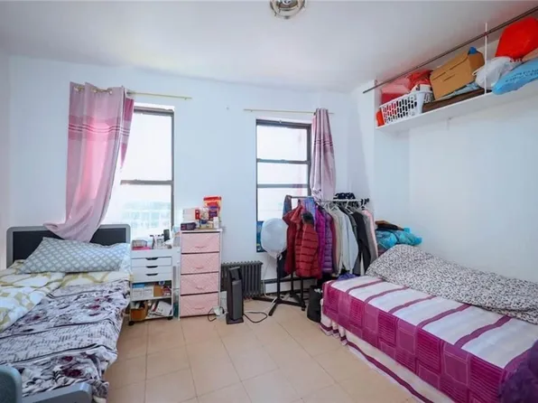 6005 Fort Hamiltn Parkway image 6 of 12