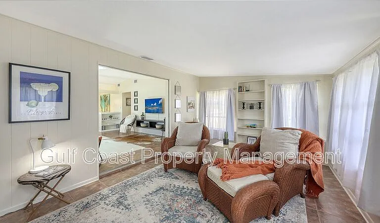 2551 Waneta Dr — Photo 10