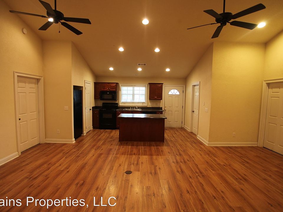 1st image of 802 W Longleaf Dr Unit 2