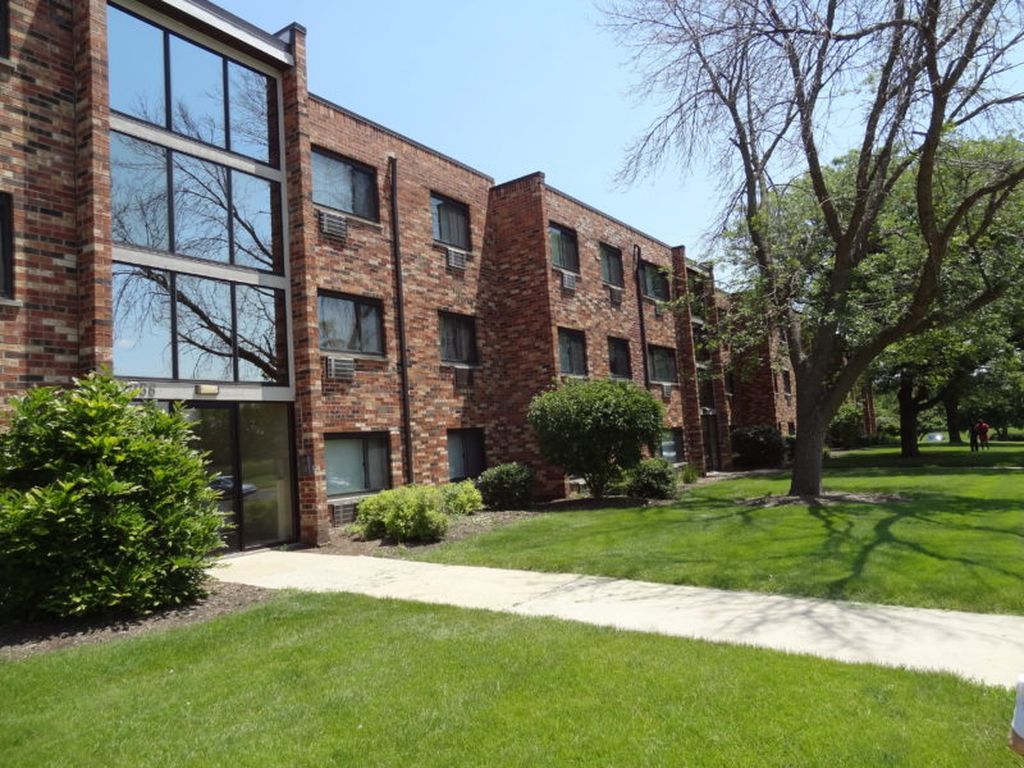 Villagebrook Apartments Carol Stream