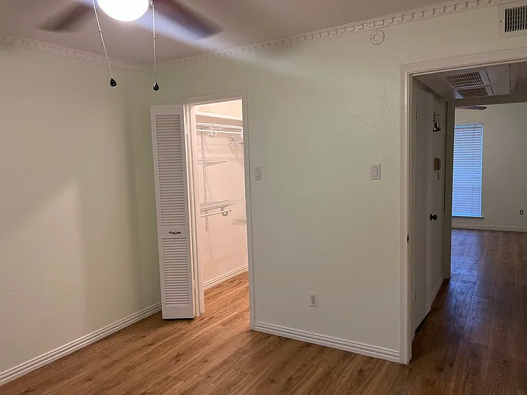 4209 Avondale Ave #208 — Photo 19