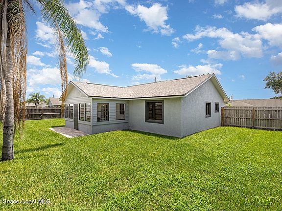 4th image of 1010 Bonnymede Dr