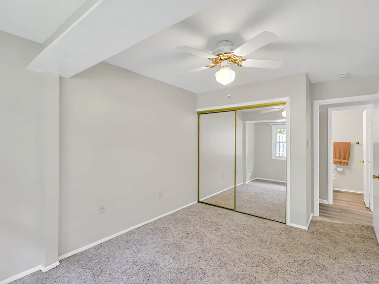 20 Running Brook Ln — Photo 10