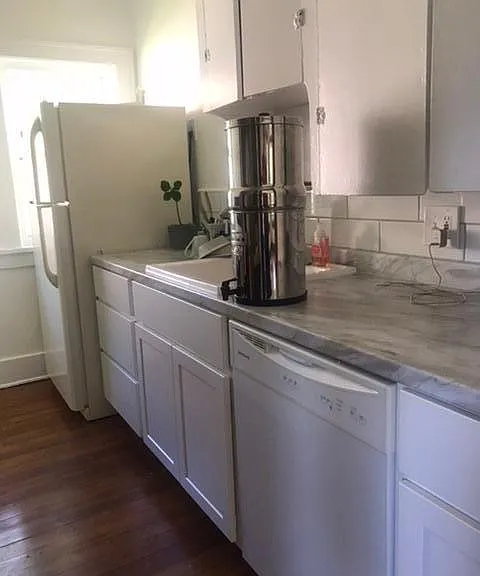 1442 Barclay St #1 — Photo 6