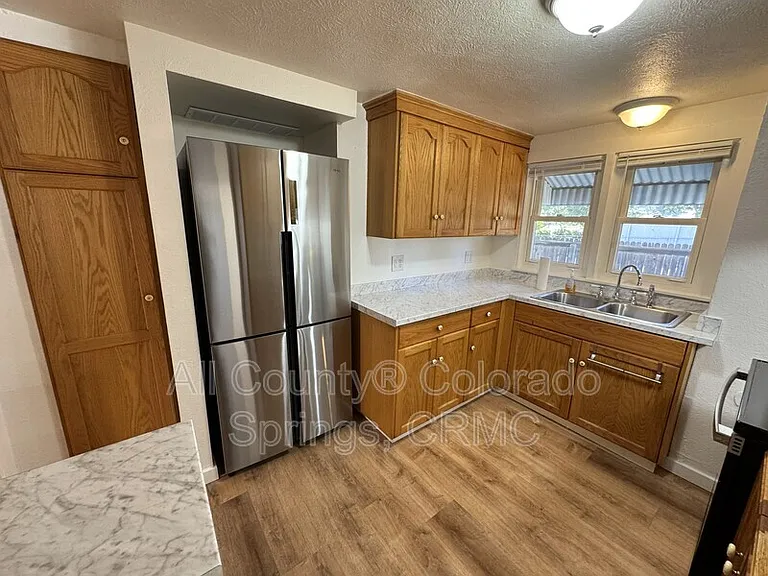 2430 W Vermijo Ave — Photo 11