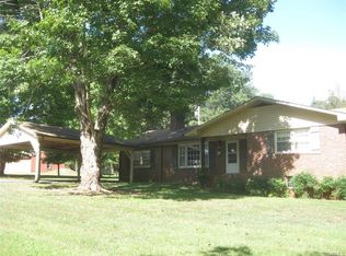 2124 8th St, Victoria, VA 23974