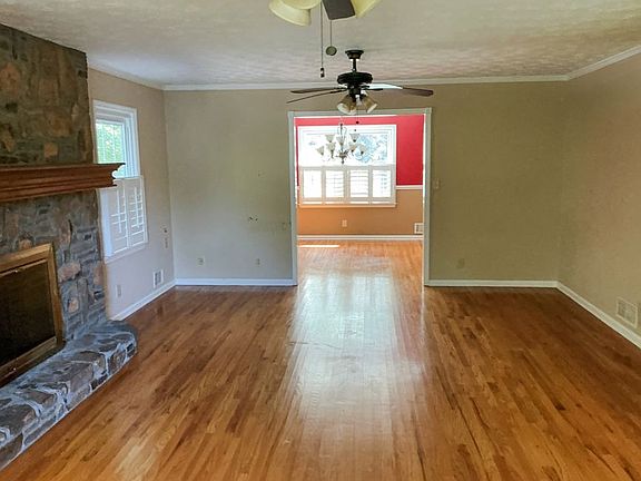 Additional Living Room