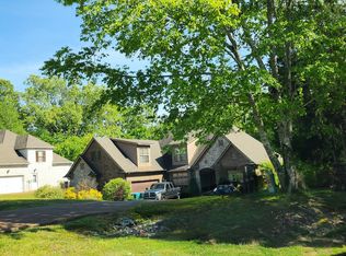 10151 Cypress Plantation Dr S, Olive Branch, MS 38654
