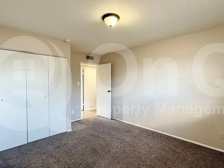 1275 E Loma Vista Dr — Photo 13