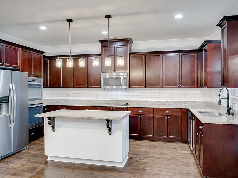 8647 Crenshaw Dr — Photo 13