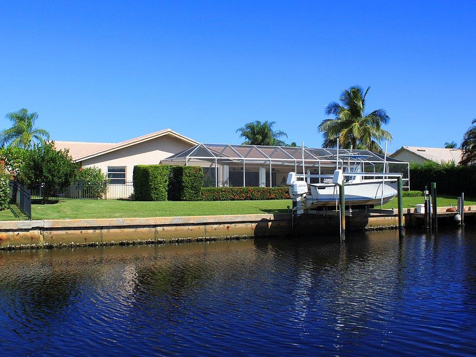 2nd image of 9046 SE Harbor Island Way