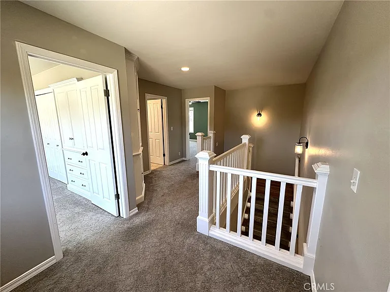 604 Village Ct — Photo 24