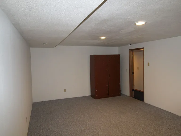 6903 N Cincinnati St — Photo 19
