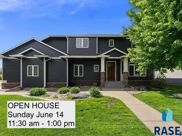 2613 E Yorkshire St, Sioux Falls, SD 57108