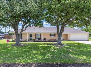 6723 Bonne Meadow Ln, Lake Charles, LA 70605