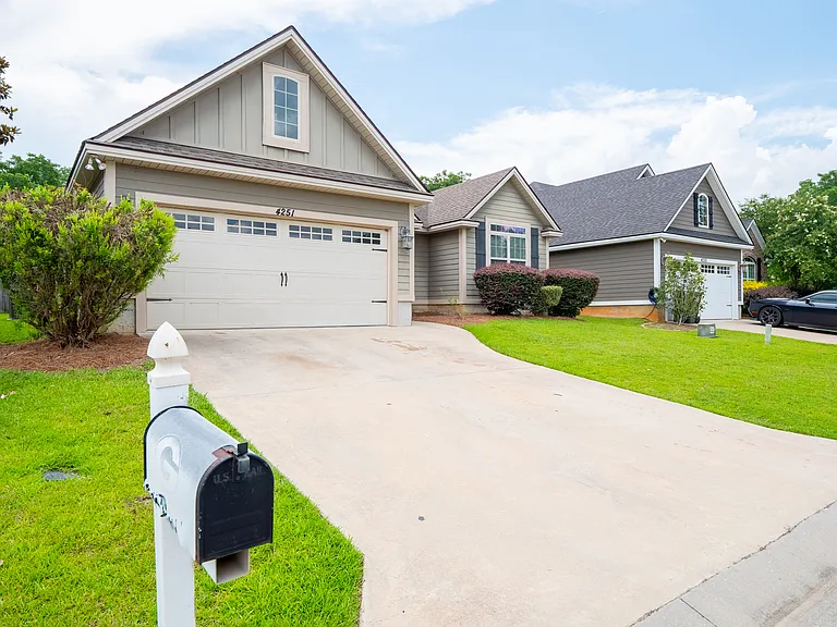 4251 Shadow Garden Dr — Photo 3