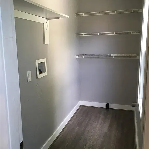 34 Esther St #2 — Photo 9
