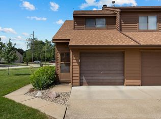 2131 Sunview Dr #0, Champaign, IL 61821