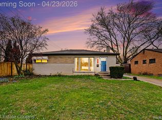 32224 Joy Rd, Livonia, MI 48150