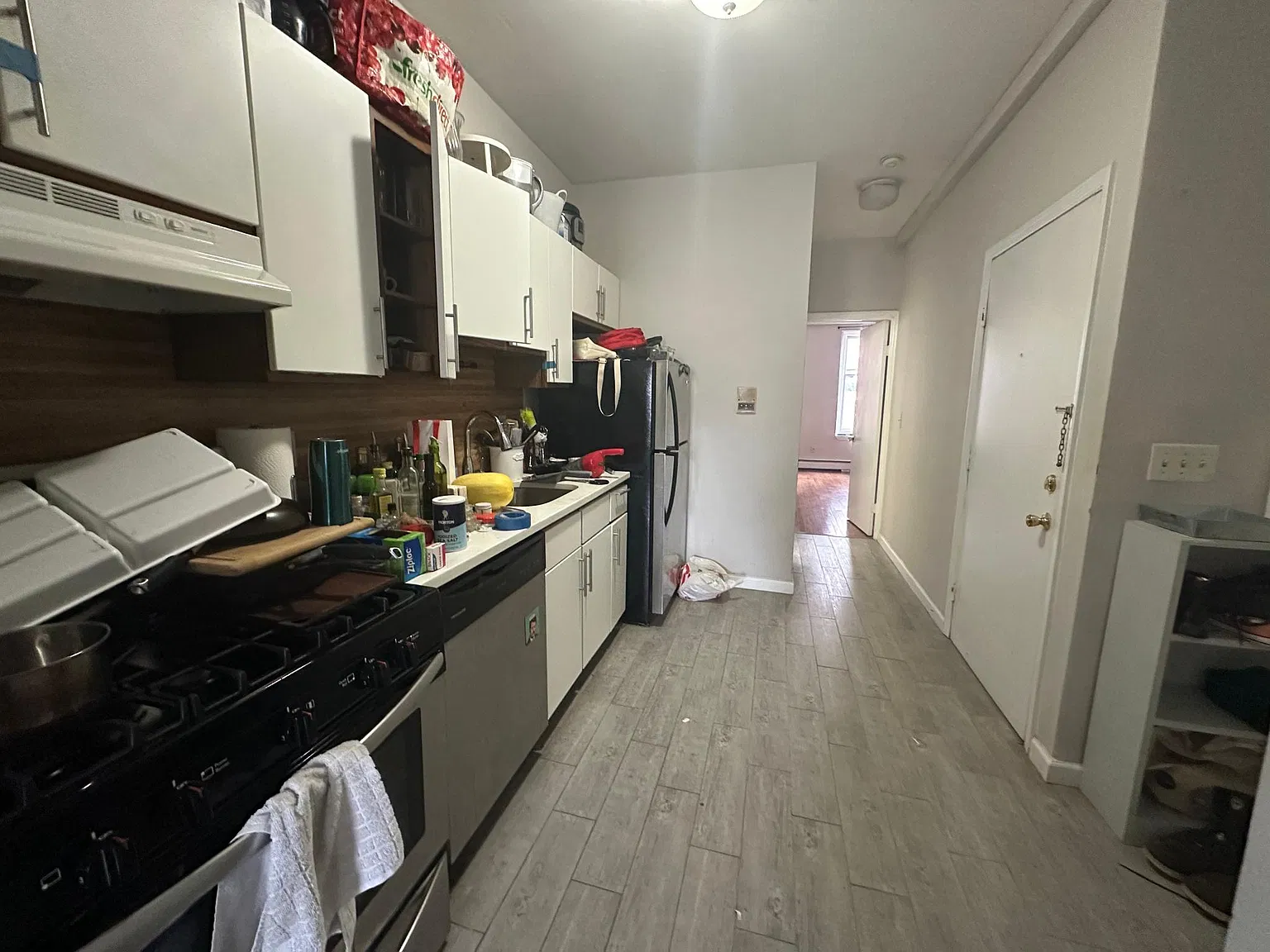 323 Willow Ave — Photo 3