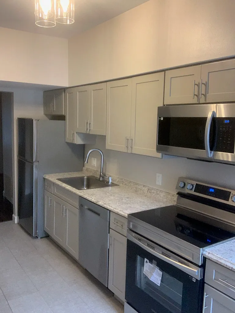 5517 Pershing Avenue — Photo 1