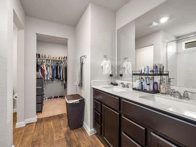14013 Heywood Dr — Photo 25