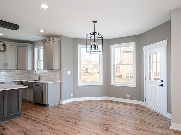 4th image of 12327 Province Dr